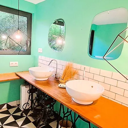 Villa Tropicool